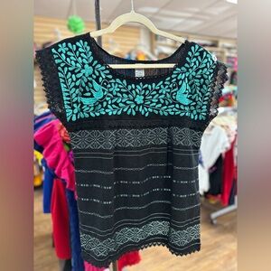 Oaxaca Paloma Black | Mint Top